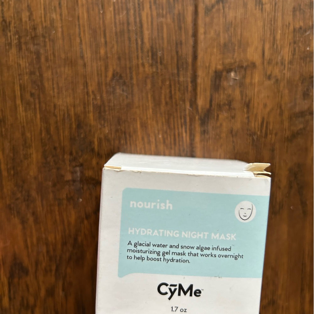Cyme facial mask